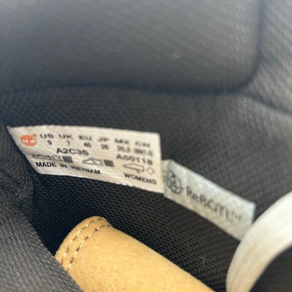 Timberland Skyla Bay 6-Inch Boots | Women’s Size 9 | Wheat w/ White Sole - Picture 7 of 8